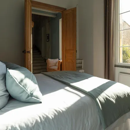 Maison Esme - Charm & Authenticity *