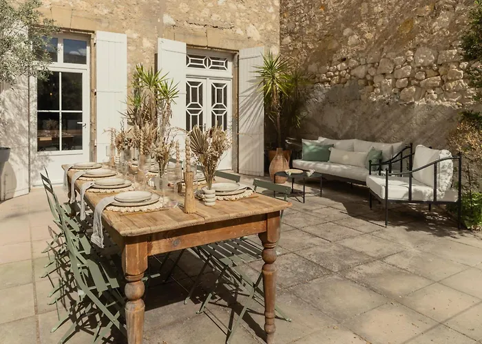 Maison Esme - Charm & Authenticity *